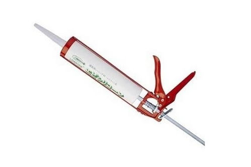 裝修知識(shí)早知道 多余玻璃膠這樣清除，簡(jiǎn)單干凈不留痕